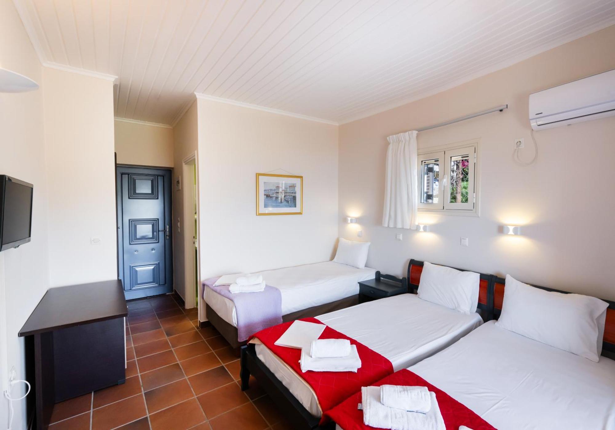 Ionio Hotel Nikiana Eksteriør billede